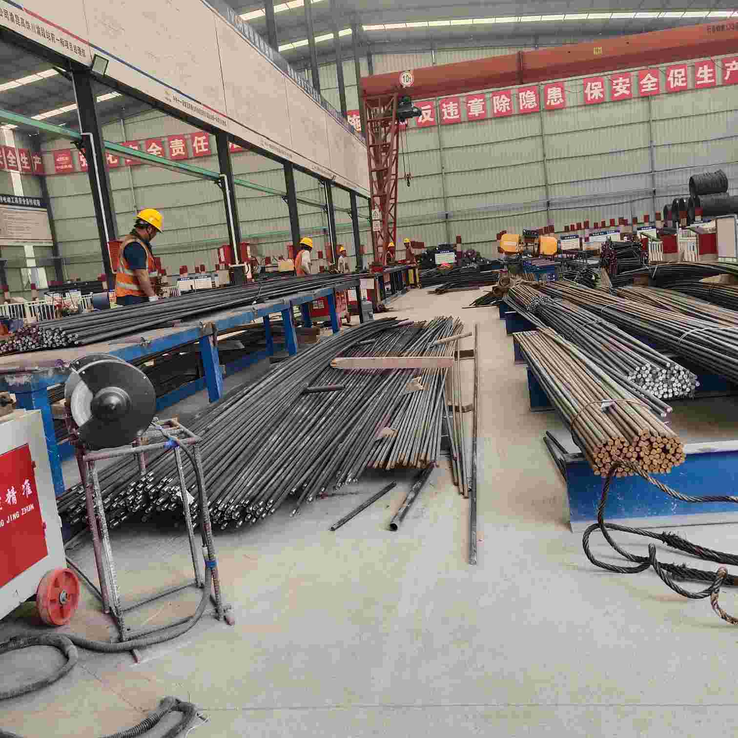 重庆渝中区重庆九龙坡钢筋后台制作,高铁隧道桥梁钢筋需要人员六