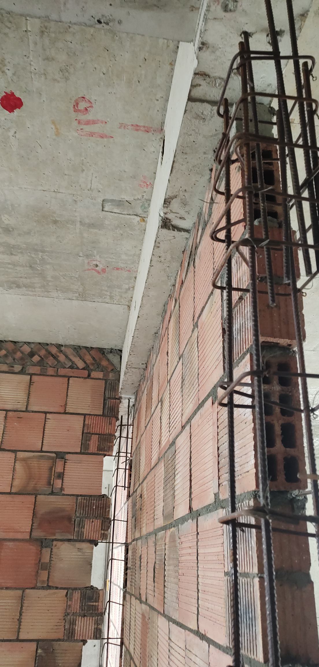 四川成都招打二次构造柱混凝土小工250元一天