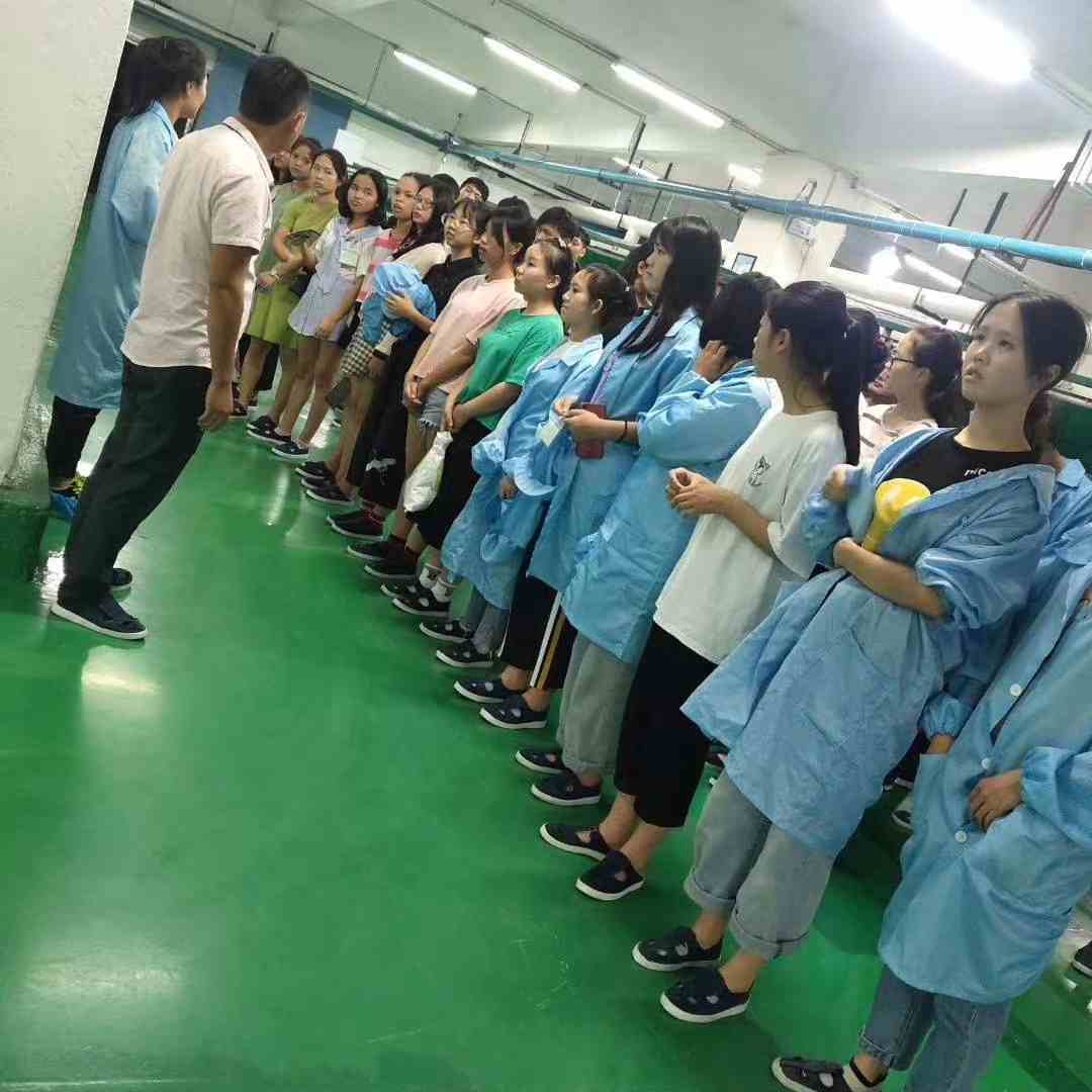 广东深圳龙岗宝龙招小时工24元每