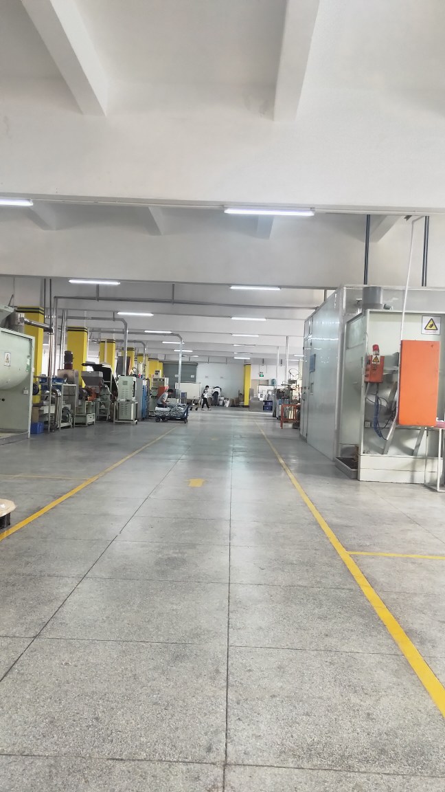 广东深圳横岗坳背鞋厂招聘: 年