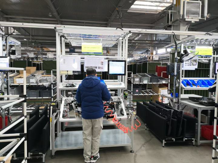 山东青岛一汽富维工业园招聘:小时工,工资周结!18元/小时