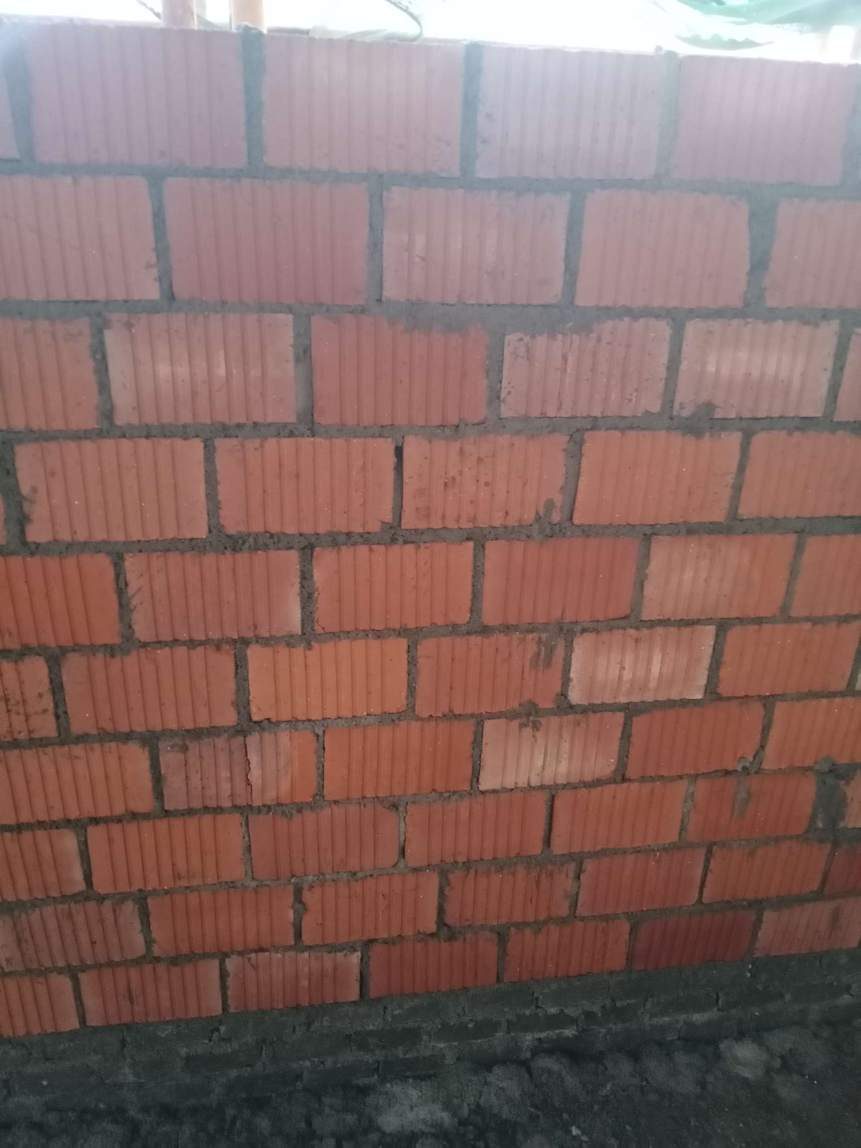 浙江湖州有没有不回家过年的砌墙师傅二四大板毛墙工资400