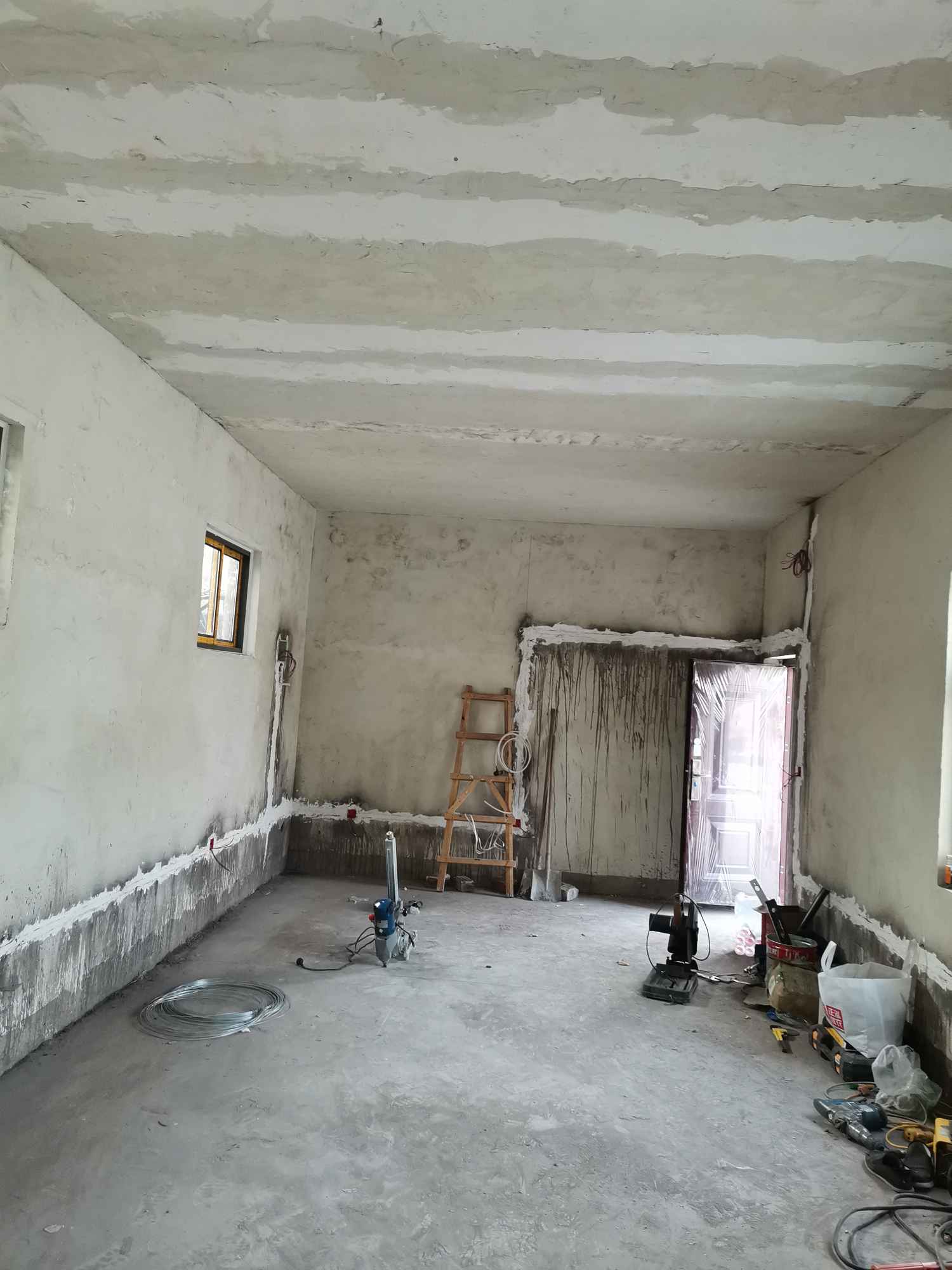 河南郑州墙面处理,刷漆,批墙,刮