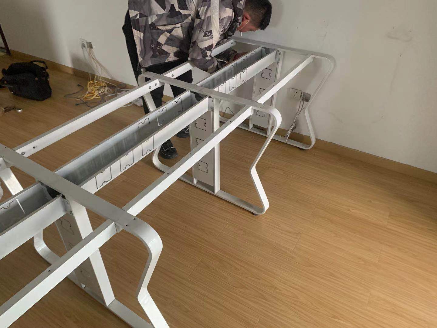 武汉武昌区晚上需要电工安装8位工位