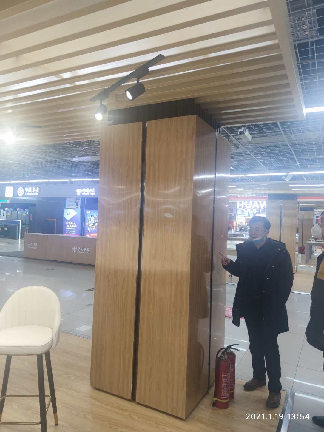 天津河西区天津市区商场铝塑板包柱子需要3到5人木工最好是