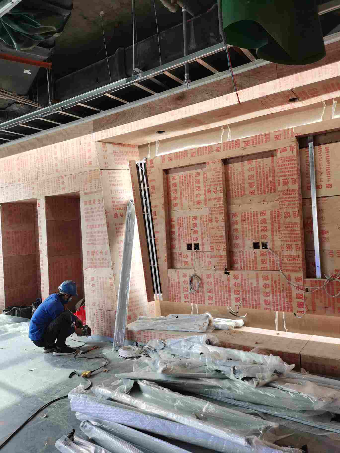 济南市中区济南招装修木工,铝板吊顶,工资日结