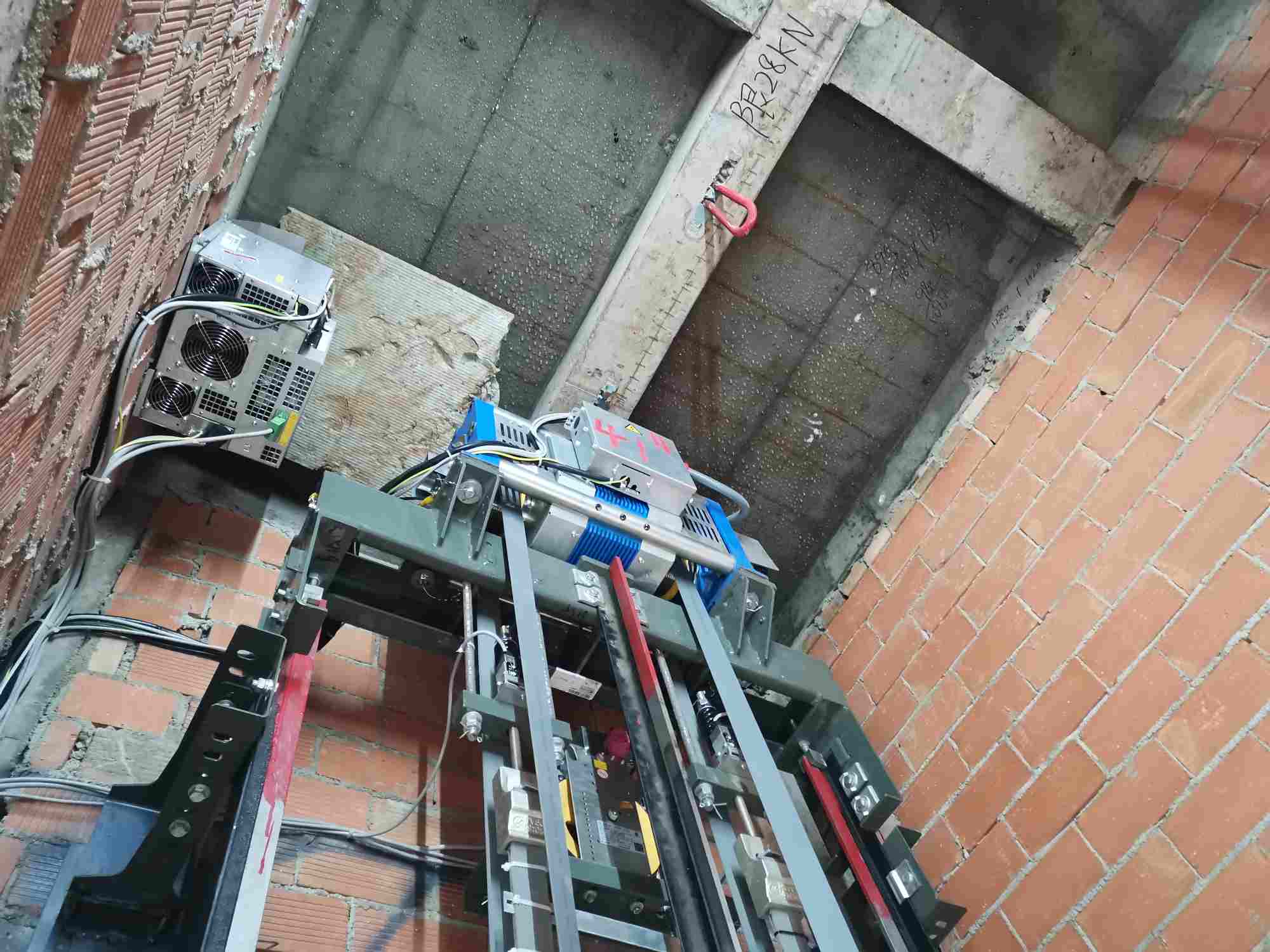 成都成华区急需室内电梯安装工需要