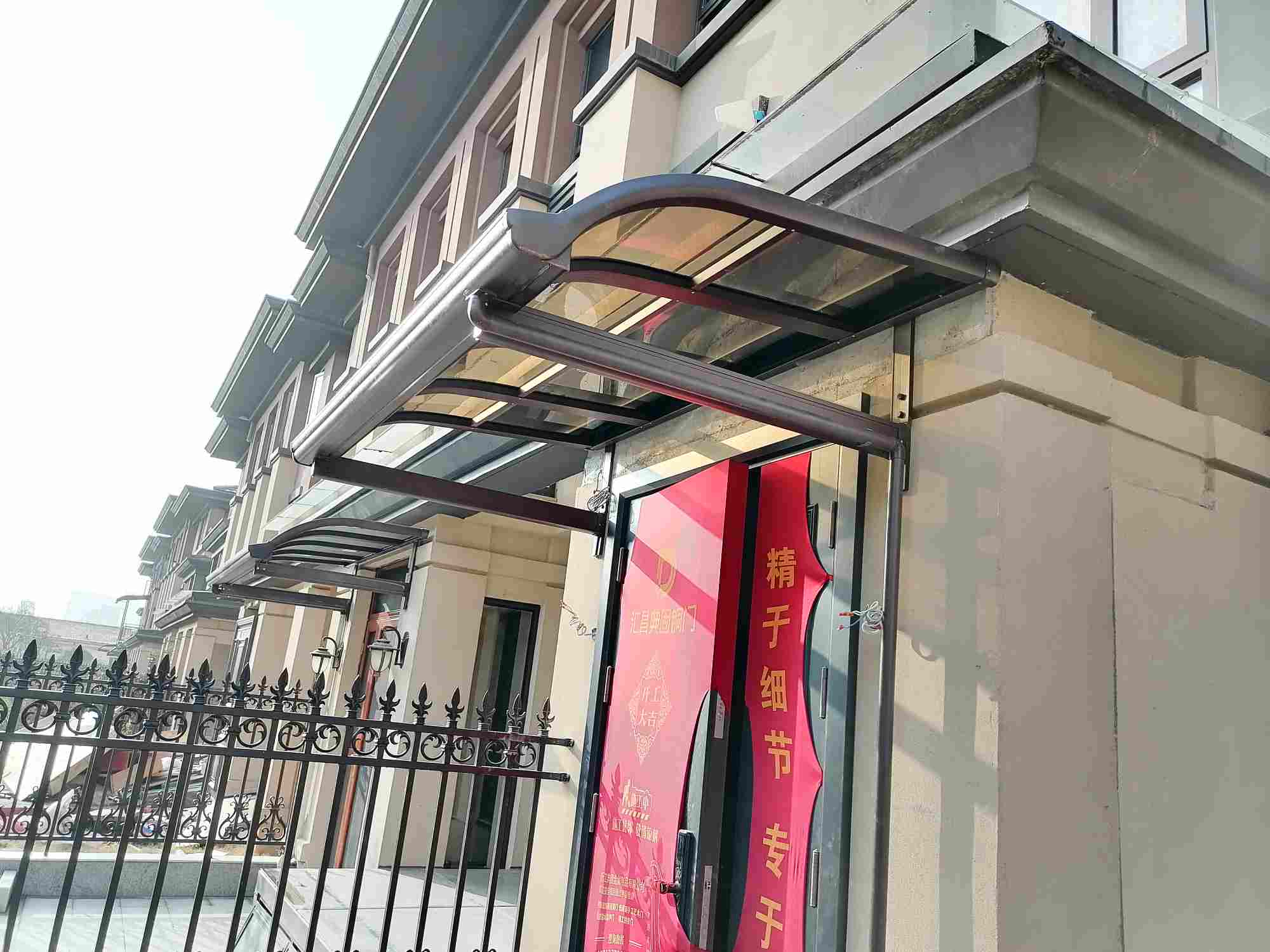 武汉江岸区本厂生产铝合金系统阳光房凉亭雨棚车棚现招铝