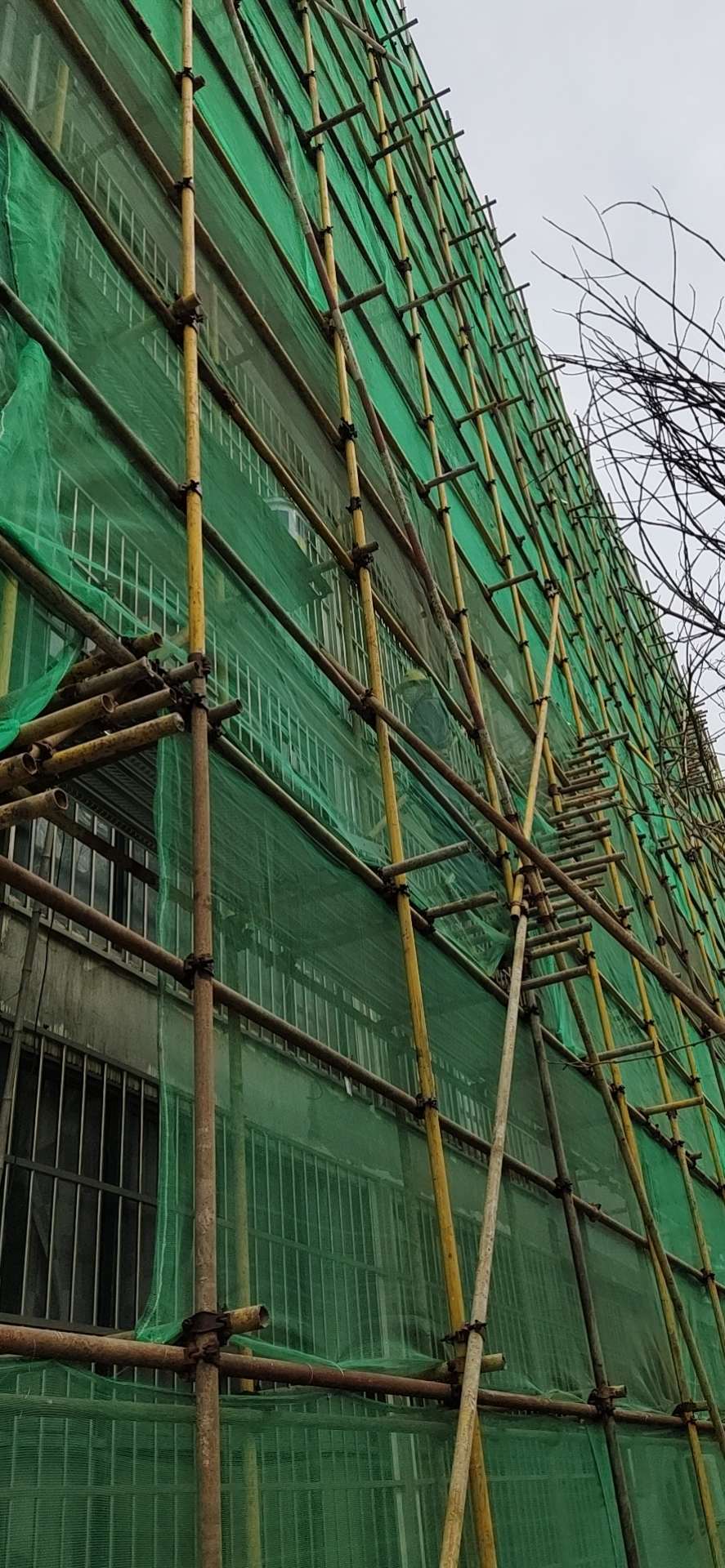 招工详情 老小区改造急需空调外机移机师傅,有脚手架.