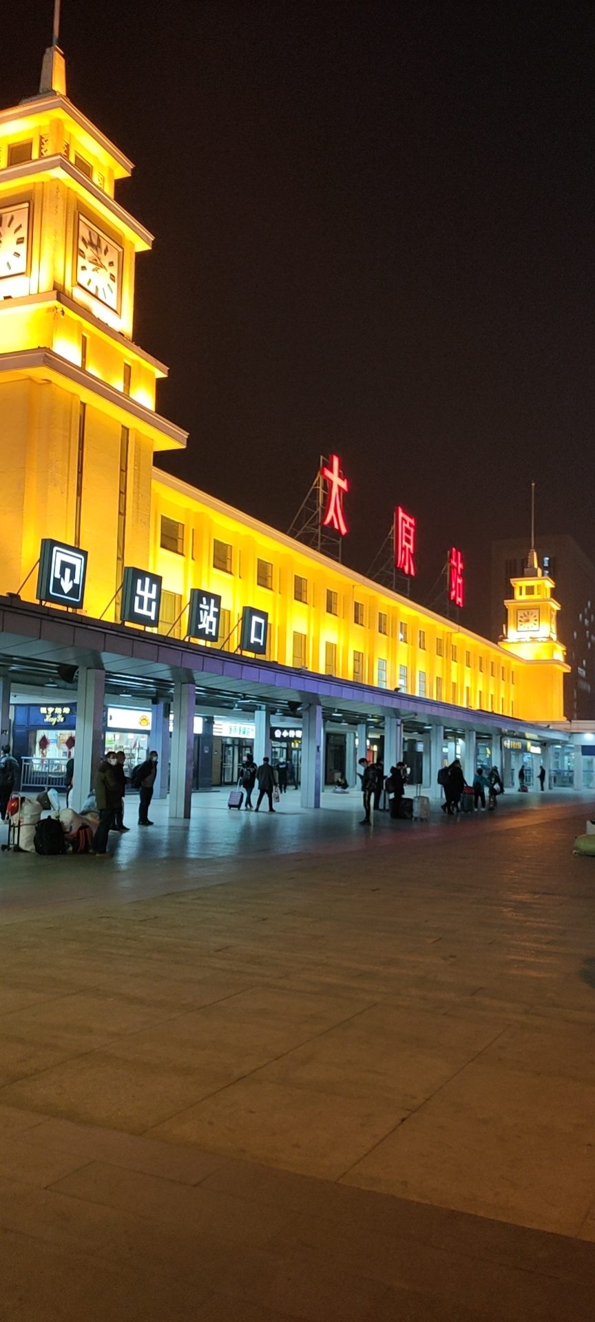 太原迎泽区下绳子坐吊板钢结构除锈8小时中午管饭40