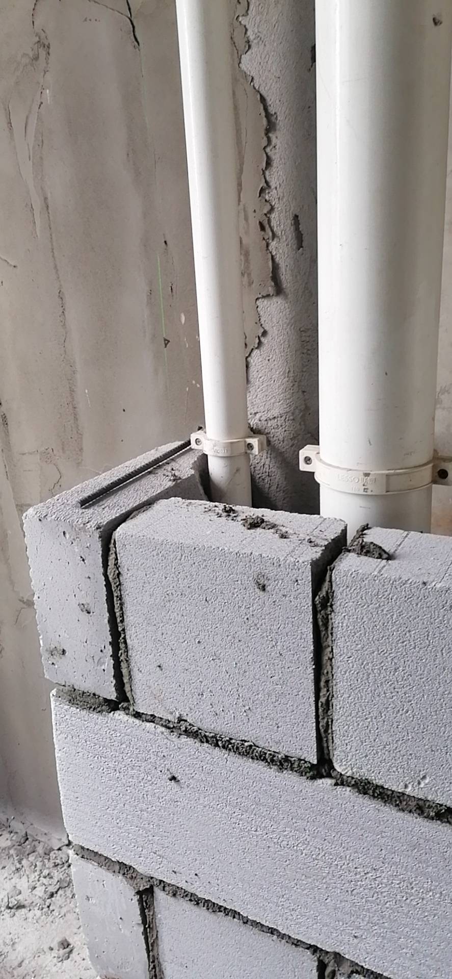 招工详情 现招砌砖抹灰泥工多名可做包工,工种卫生间整改区域抹沙浆