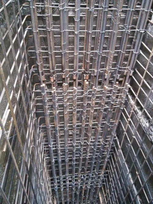 黔西南兴义市中铁三局盘兴高铁招抗滑桩钢筋工,6个人做天工,工