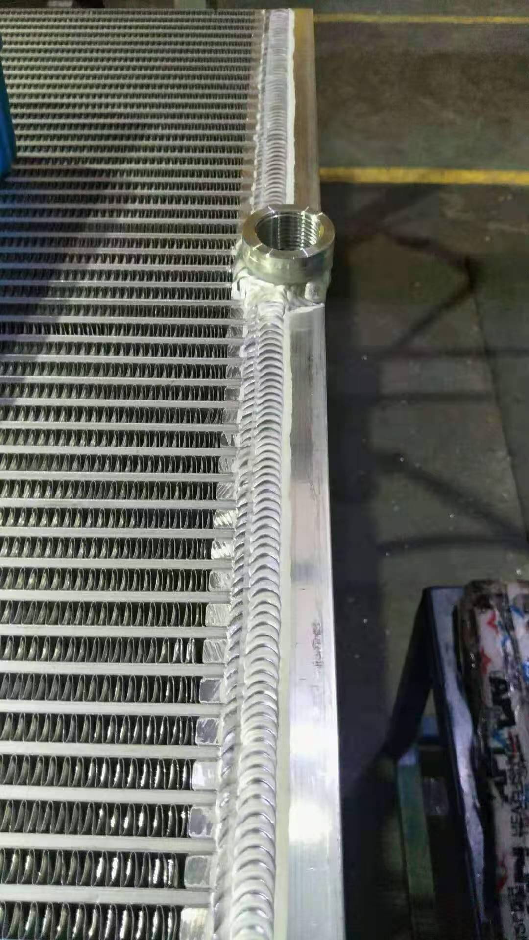 苏州吴中区苏州招聘铝焊数名有证,会脚踏开关!月薪:120