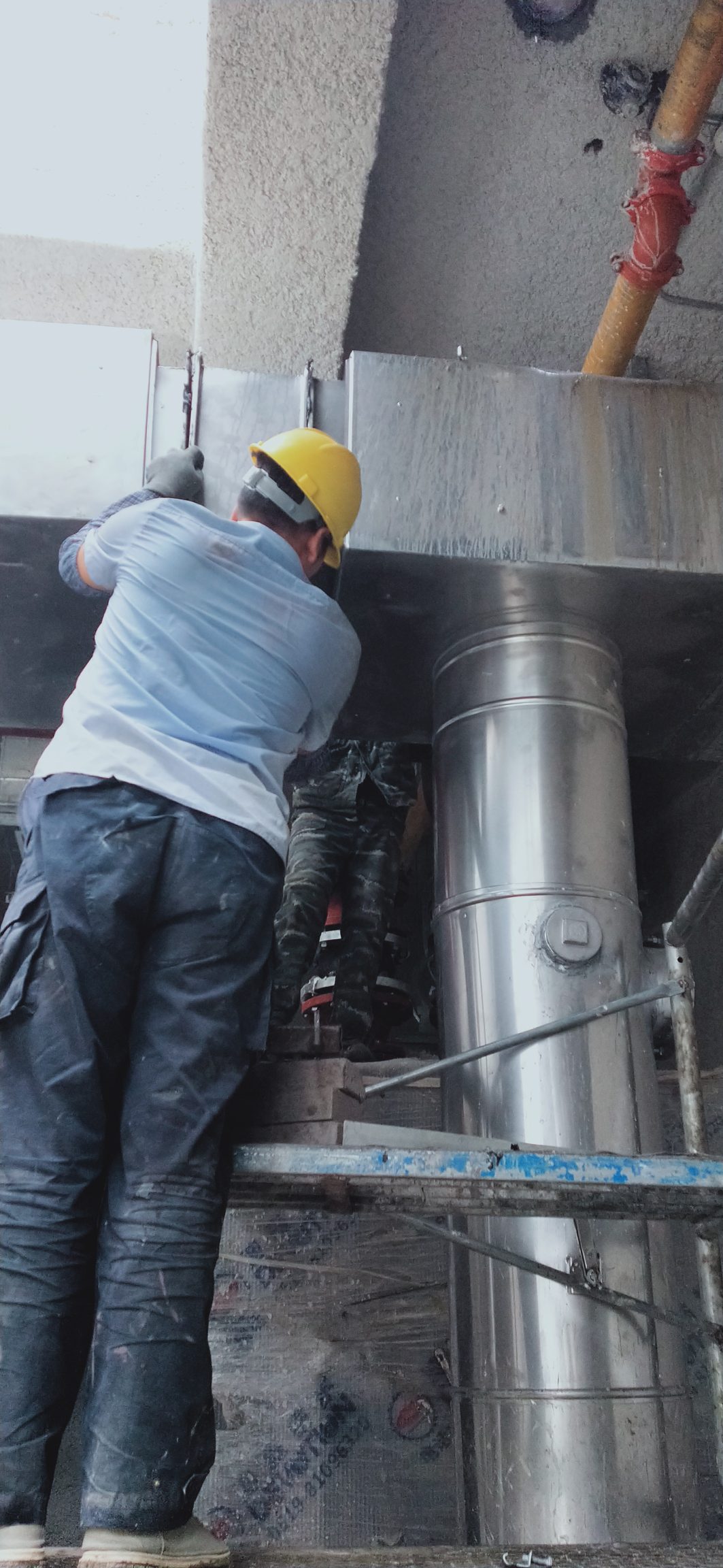 广东深圳深圳南山区大疆天空之城急招管道安装工,工资日结,有干