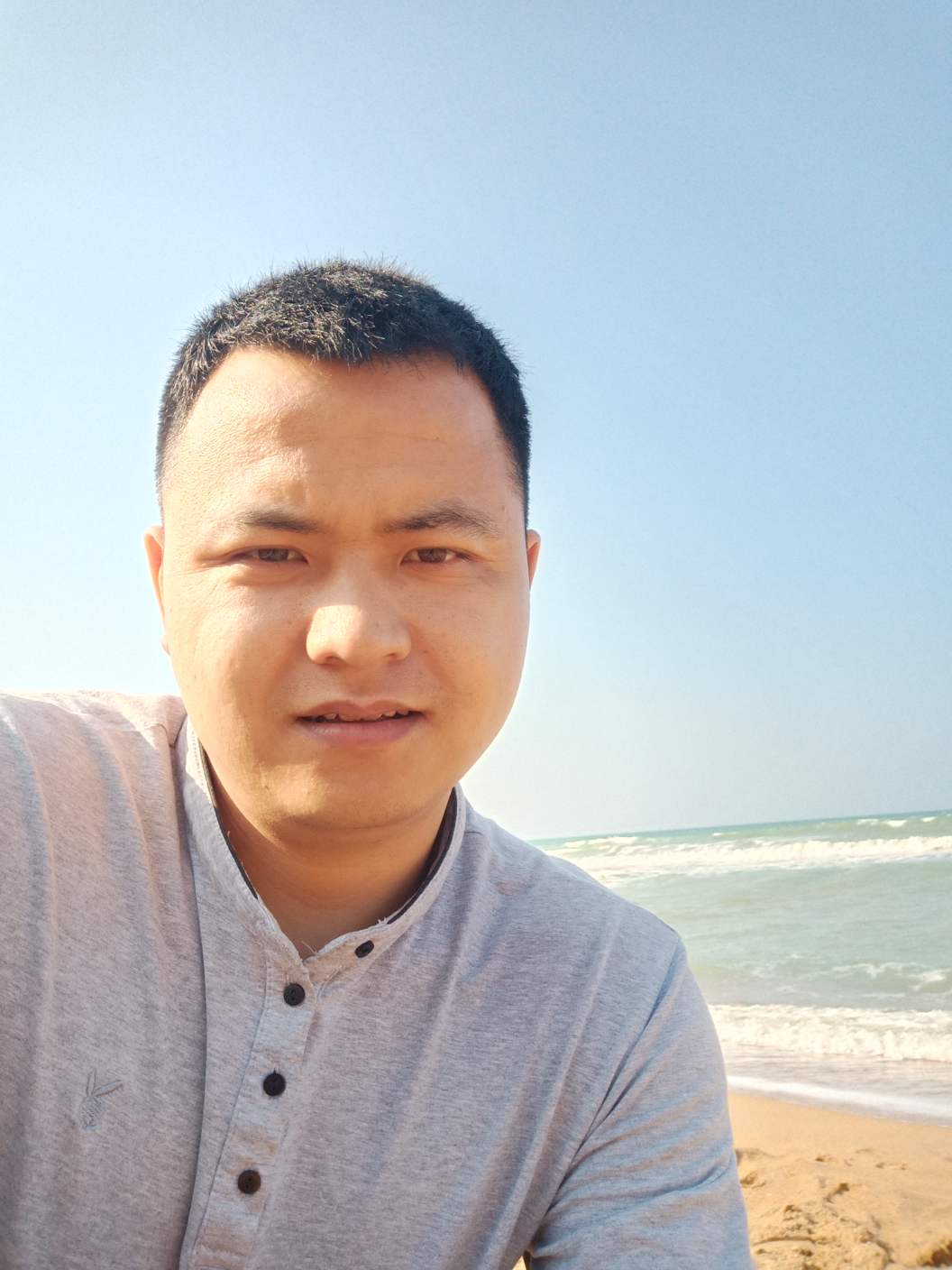 万秀军男27岁汉族7年