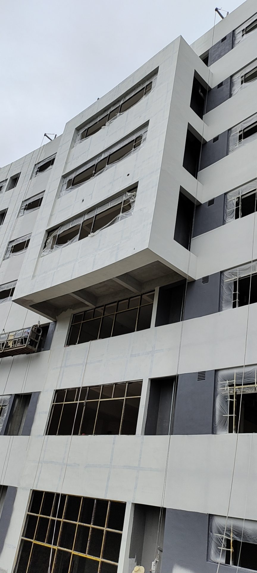 南充南部县需要外墙油漆工,喷真石漆和水包水优秀,36-38一