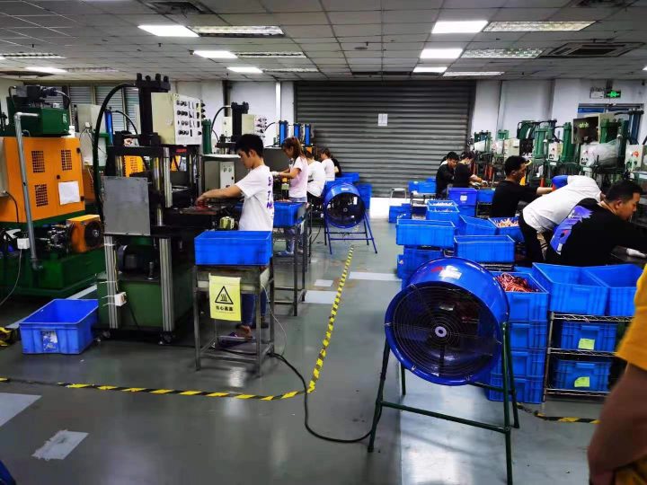 项目描述  电子厂/五金厂  1,生产手机电脑的电子科技行业,主要负责