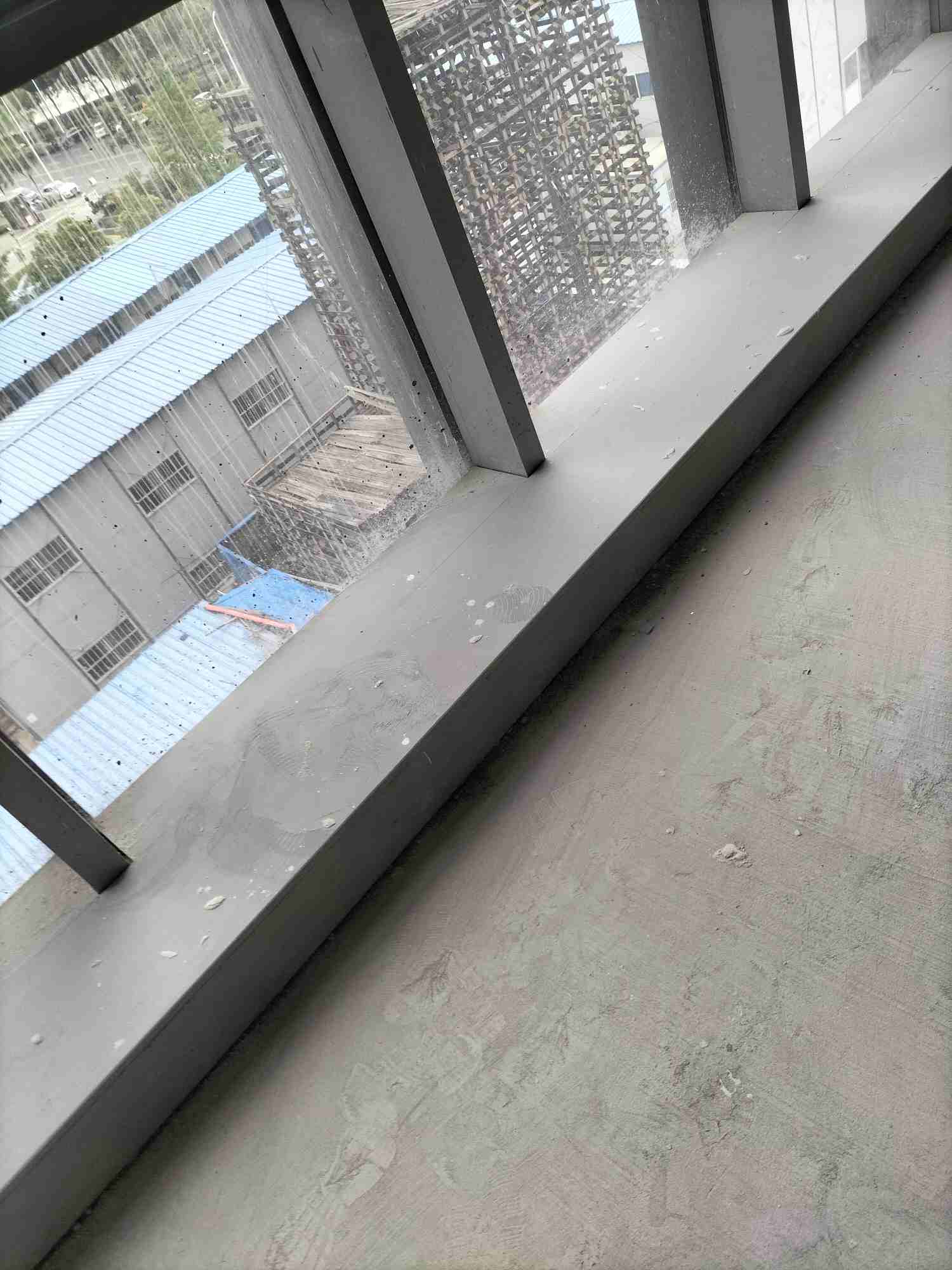 郑州金水区招贴地台窗台板工人水泥