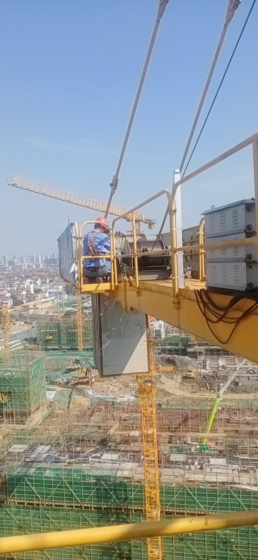 常州天宁区招聘塔吊信号工一名工资五千工作地常州天宁区电话