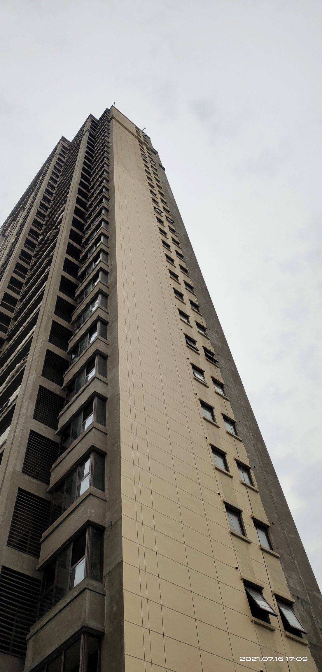 无锡江阴市招外墙油漆工拉毛干完结清大工300到350元