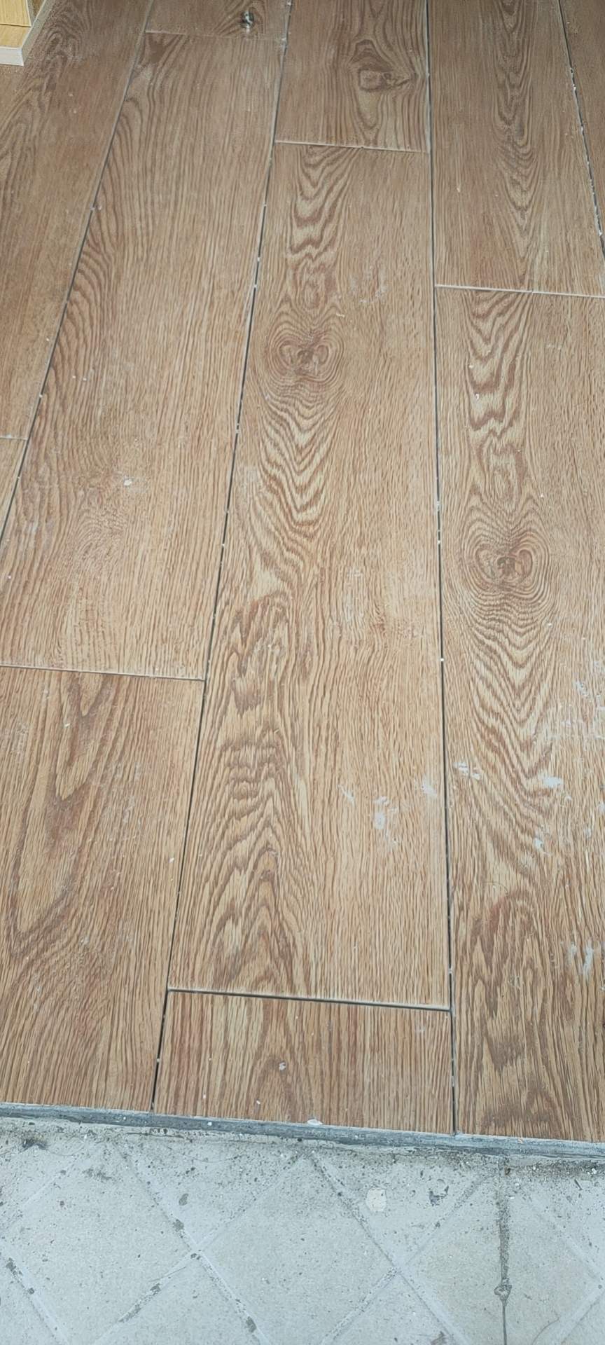 南昌青山湖区学校宿舍地砖翻新铺贴18个平方一间材料到位