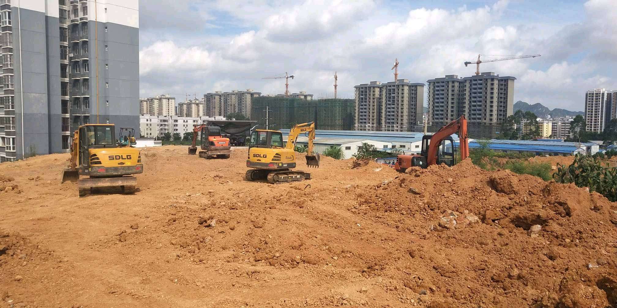 贵阳观山湖区新工地现招塔吊学徒挖掘机学徒数名年龄25以