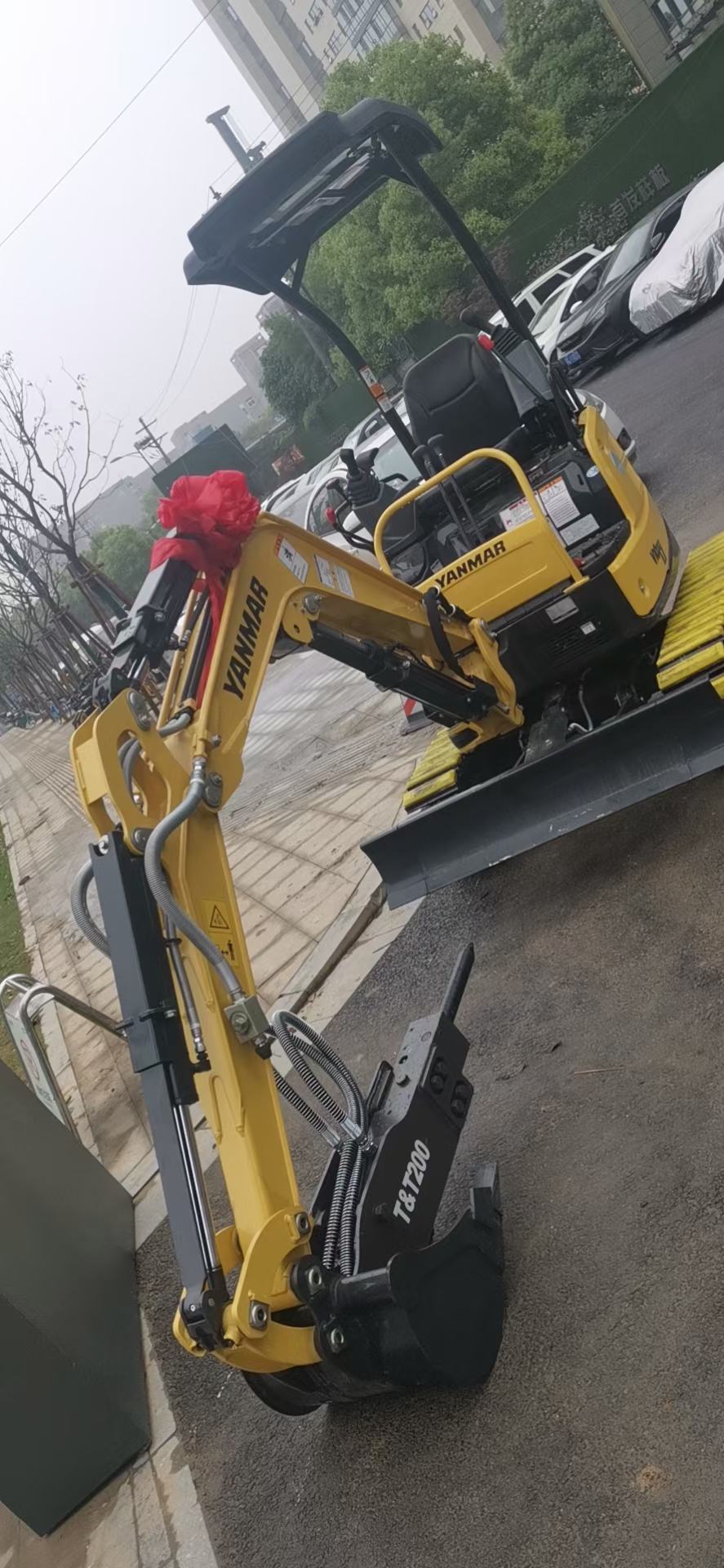 杭州西湖区招17微挖驾驶员多名,要-鱼泡网