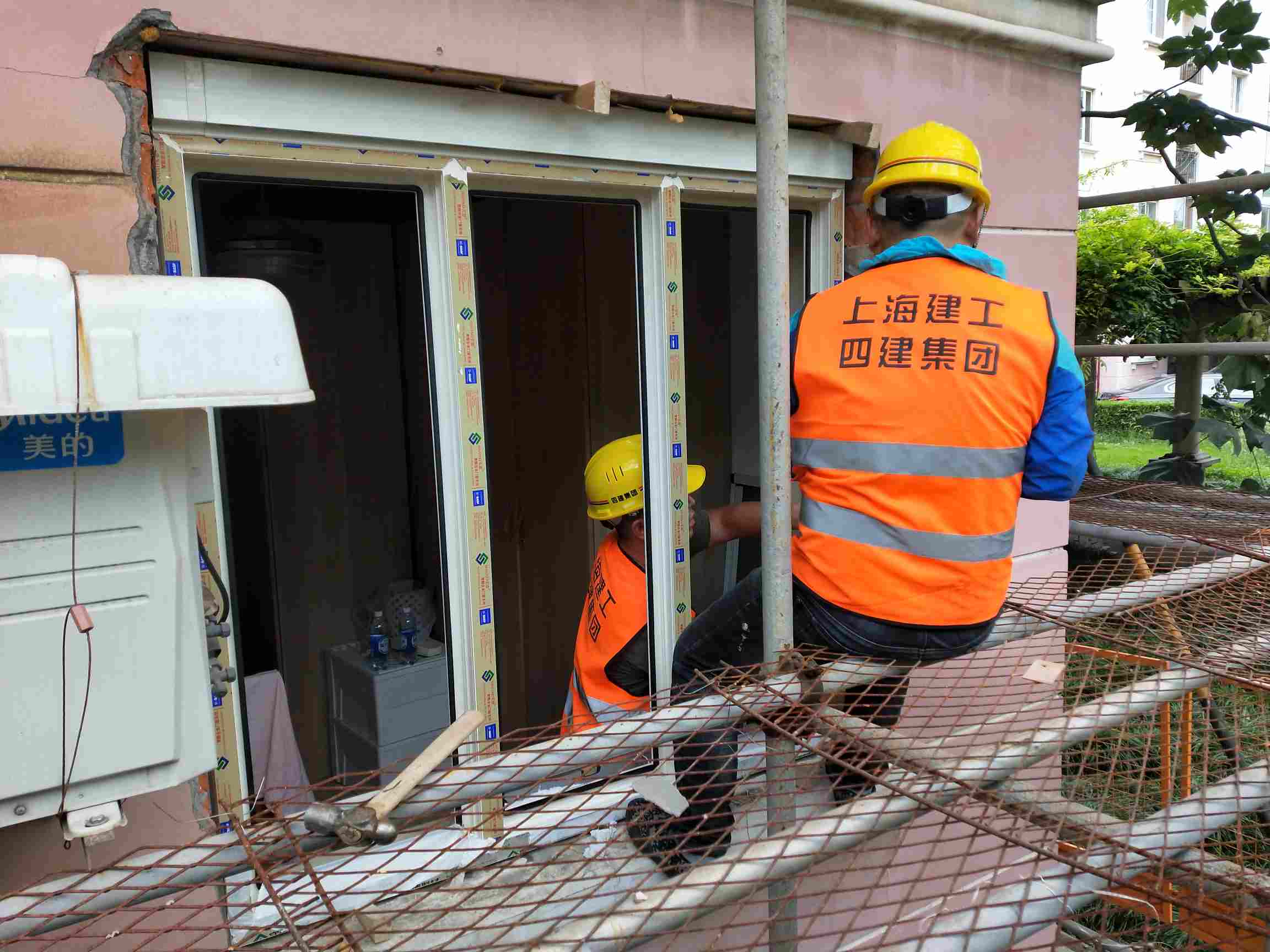 上海闵行区上海招安装窗户工人和搬运工,工资面议,联系方式