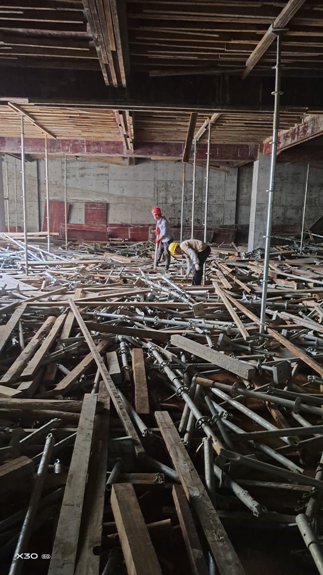 福建泉州南通阿里巴巴工地招挖模板拆架子两名小工四名地址南通