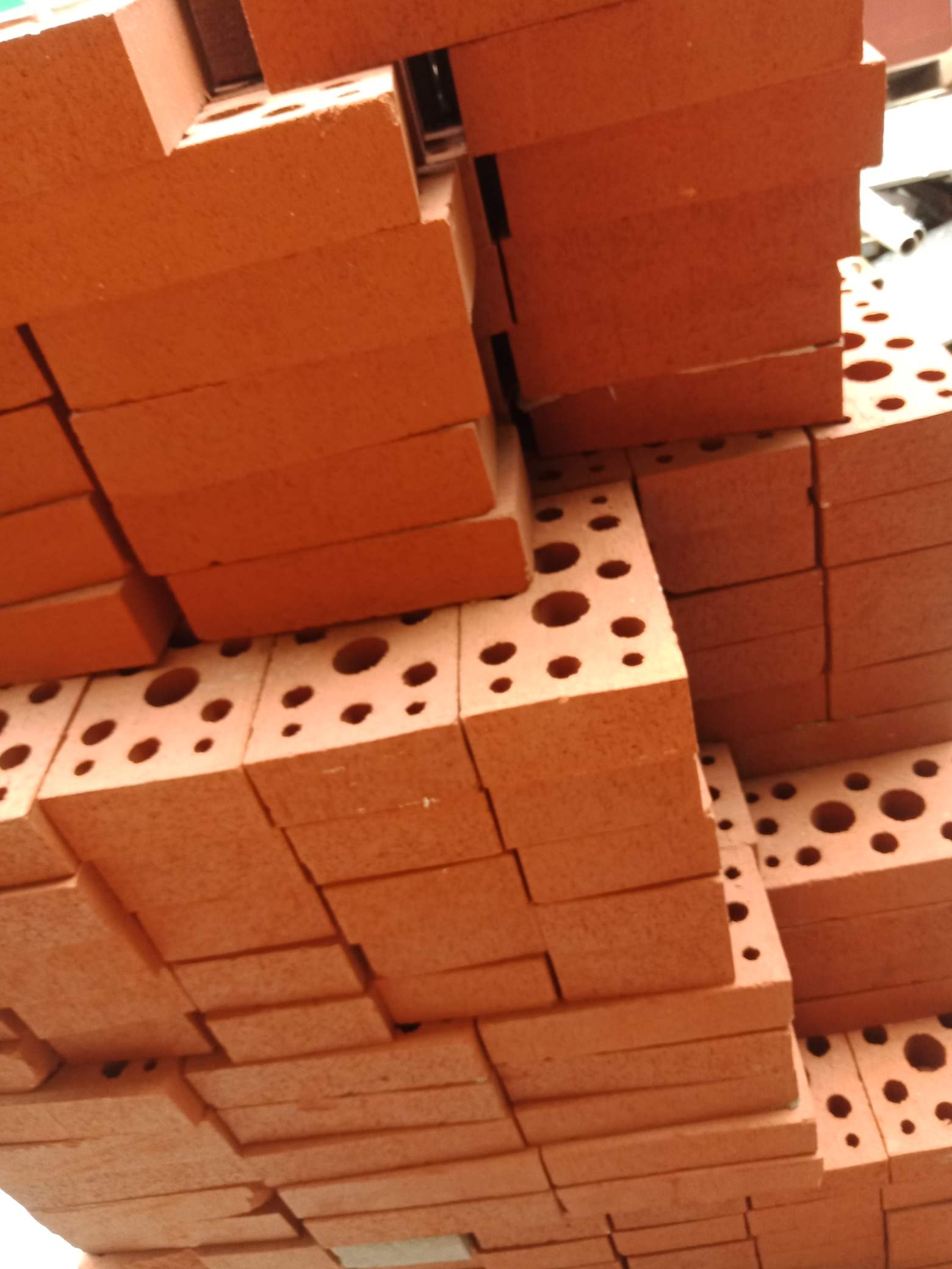 深圳光明区有喜欢做小红砖师傅的可以上马了,单面勾缝,12墙单