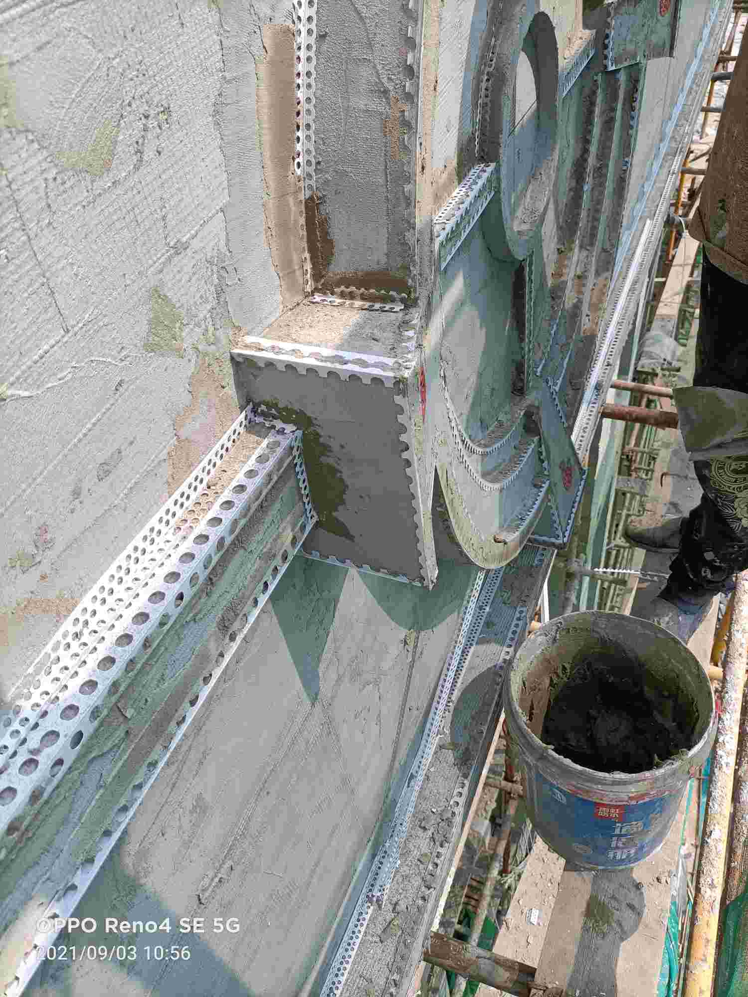 河北唐山丰南区外墙招两名下阴阳角的大师傅,活不重,工资日结有