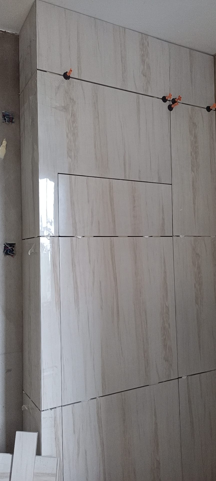 青岛胶州市室内干挂瓷砖2名工地胶州市一天9个半小时工资5天一