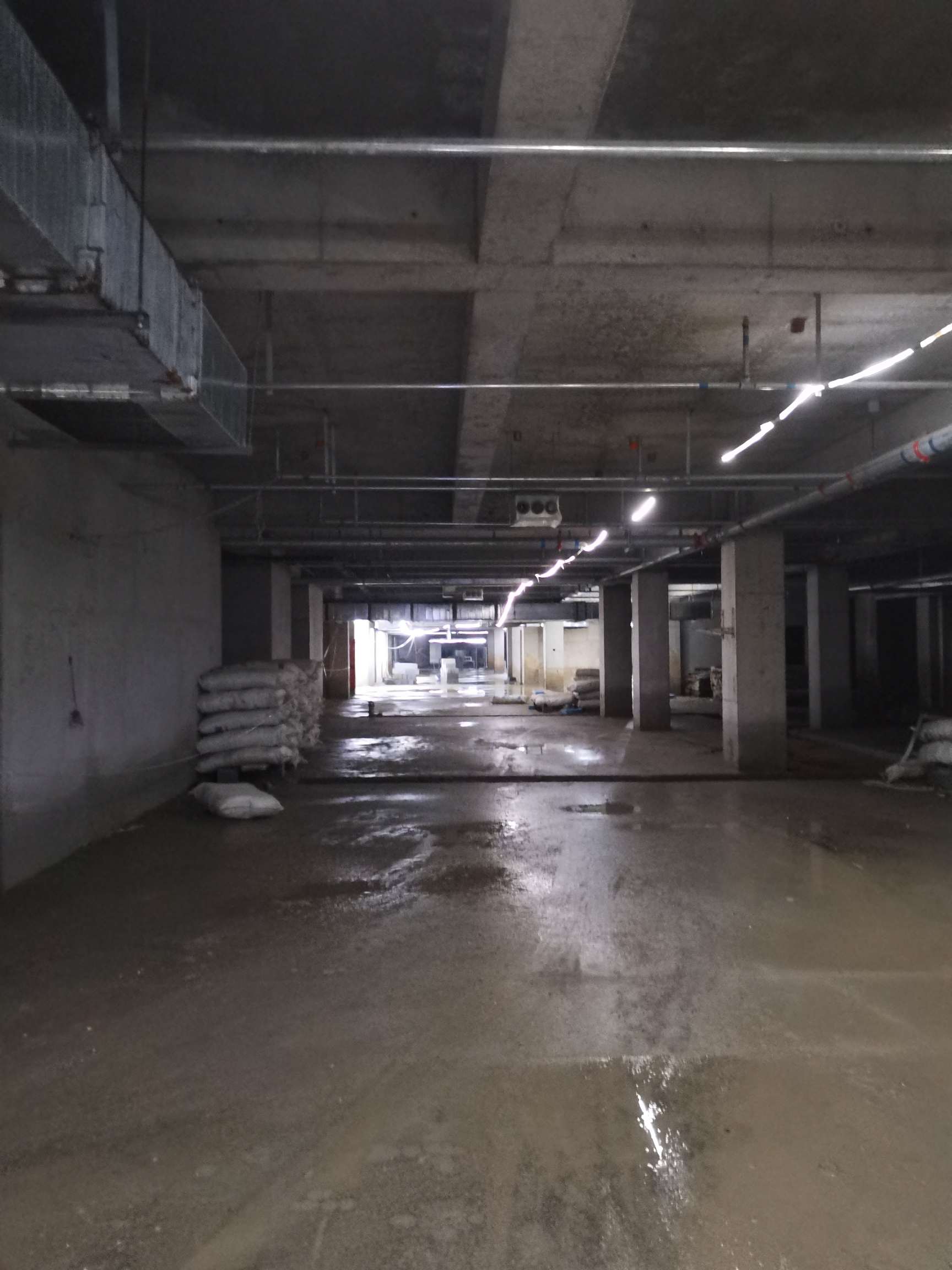 北京朝阳区地下车库有一千多米临时消防管道要做,这两天就能干