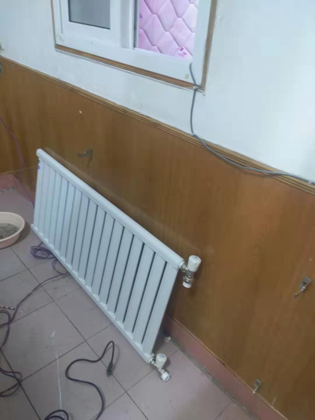 十堰茅箭区急需室内安装暖气片安装工10名,300元/天,工期