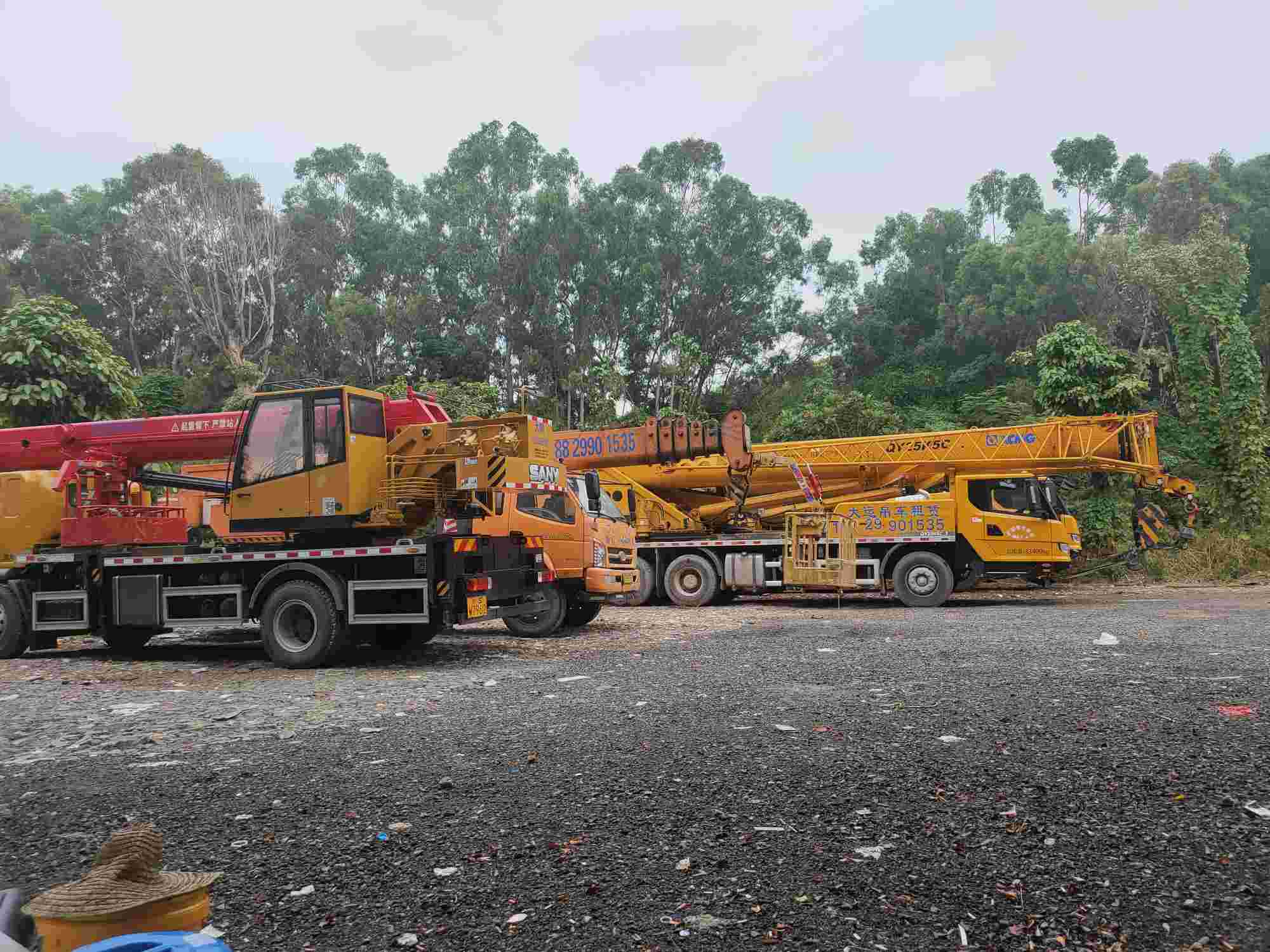 东莞吊车司机招聘,东莞市塘厦镇急招25吨直臂吊司索工一名