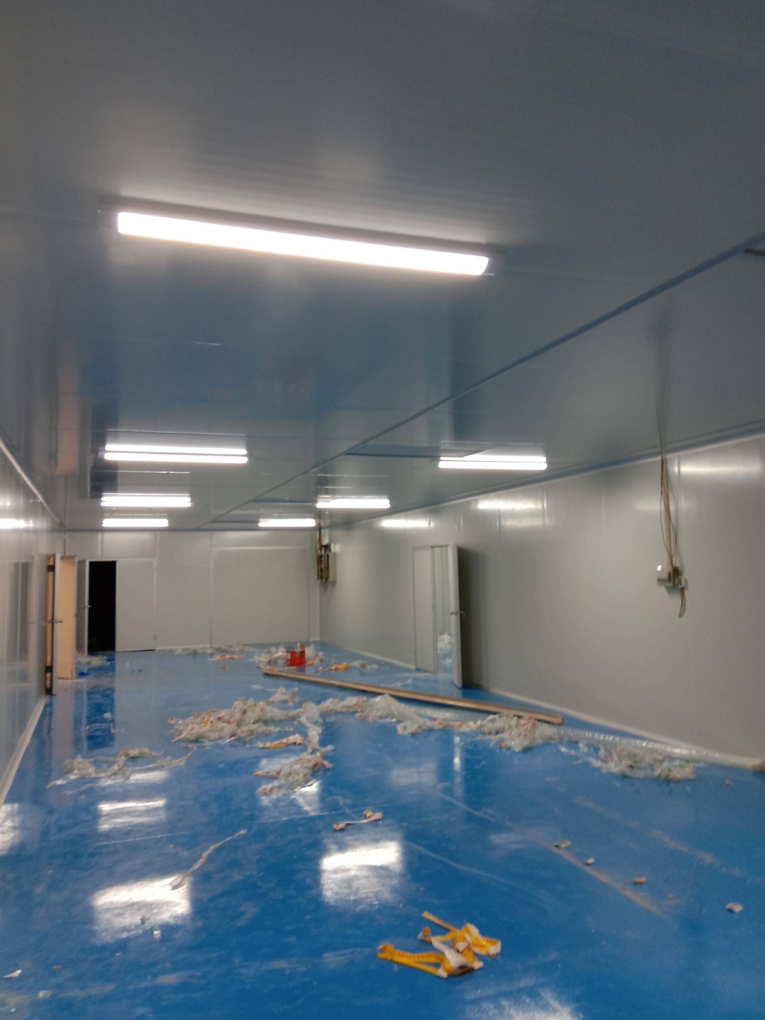 长沙浏阳市找会做彩钢板隔墙吊顶的师傅做事有空的师傅请联系我