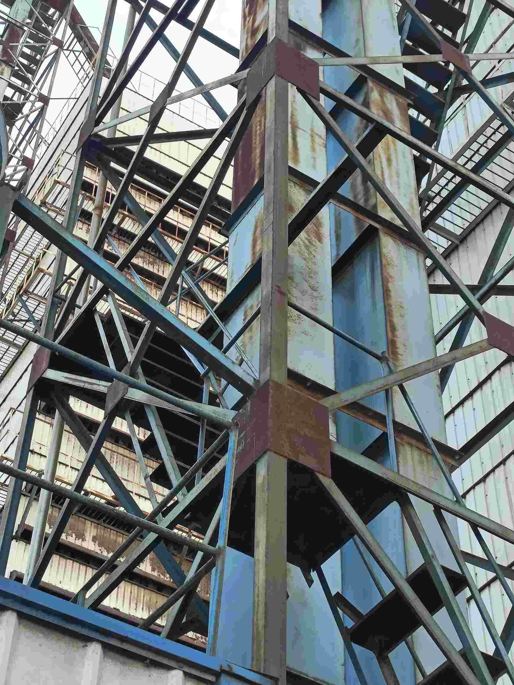 齐齐哈尔昂昂溪区大家好我想招两名除锈工人电话地址昂昂溪区味精