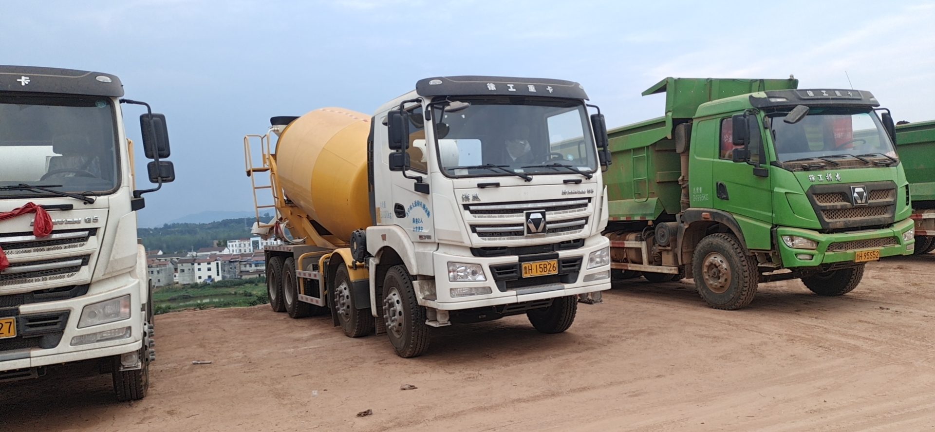 绵阳梓潼县诚聘搅拌车驾驶员多名,要求双证齐全,驾驶技术过硬