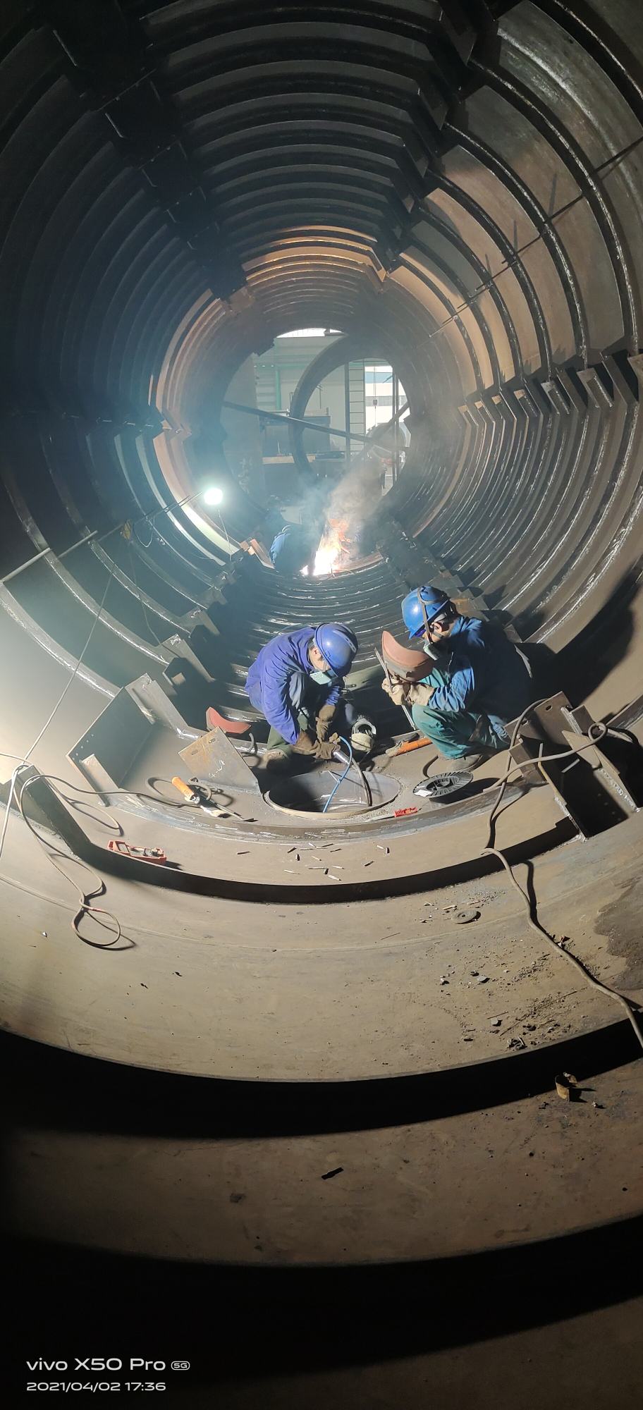 江苏泰州江苏靖江,浙江台州两地,招压力容器铆焊师傅,大铆工识