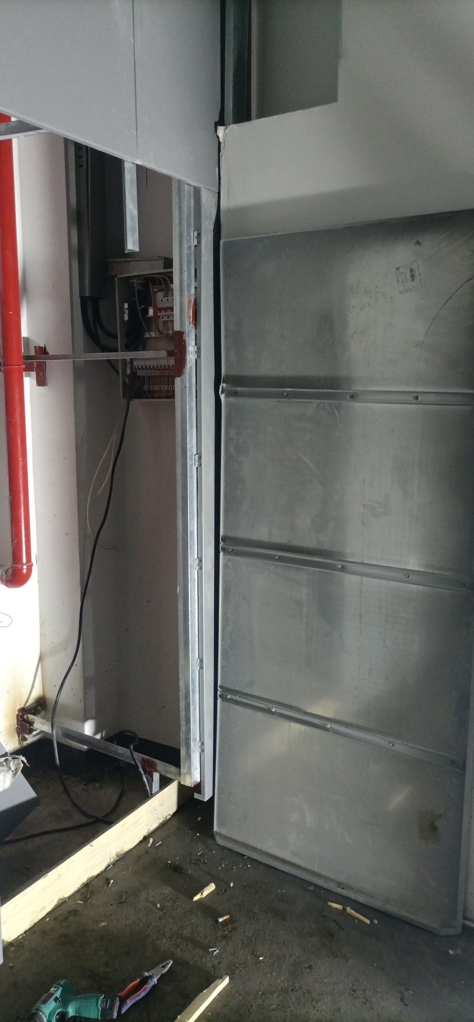 浙江杭州有两个消防栓铝板暗门安装价格好谈电话