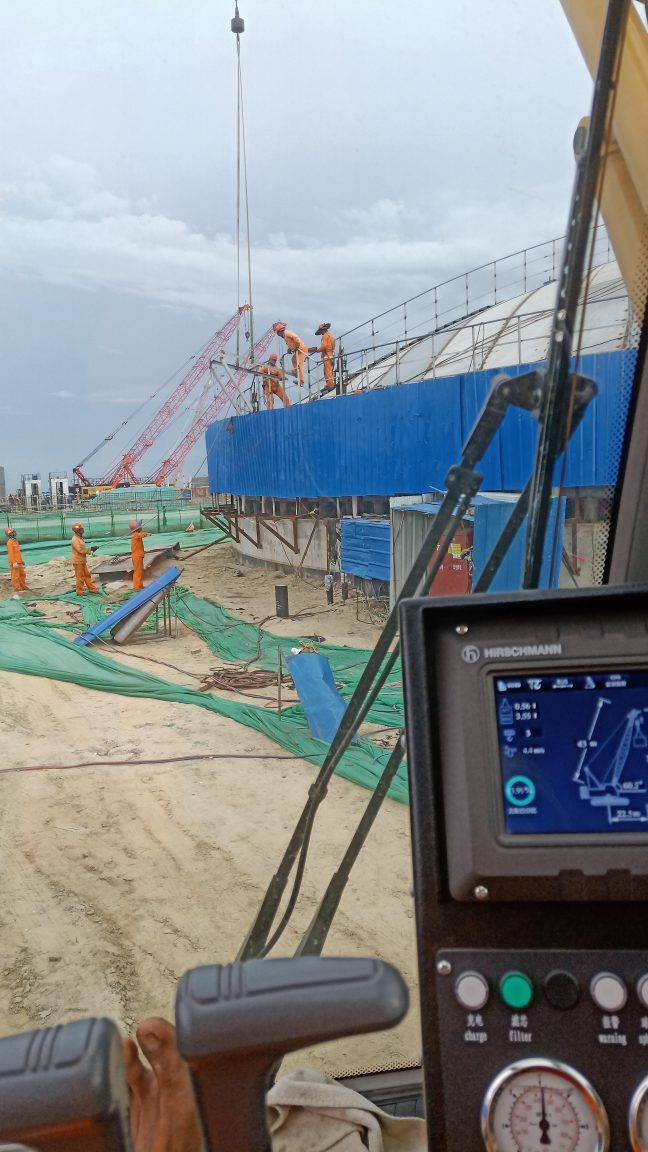 揭阳惠来县揭阳大南海,履带吊顶班司机长期司机揭阳大南海,履