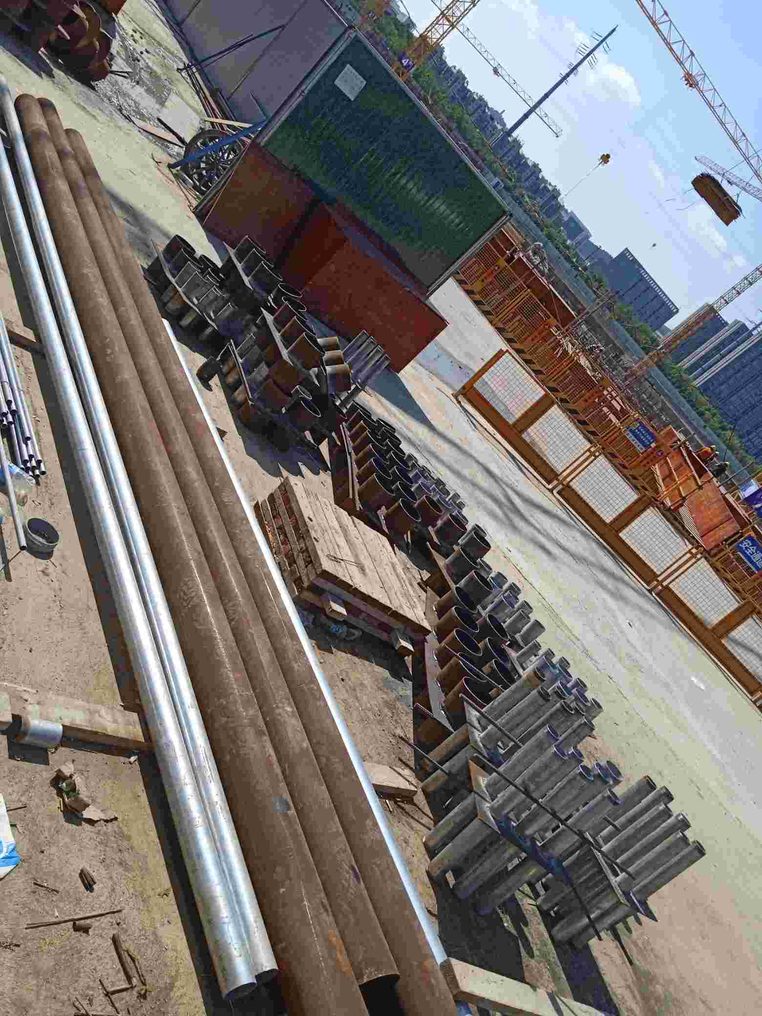 苏州姑苏区工地上招水电工,前期开始做预埋,要求服从领导安排