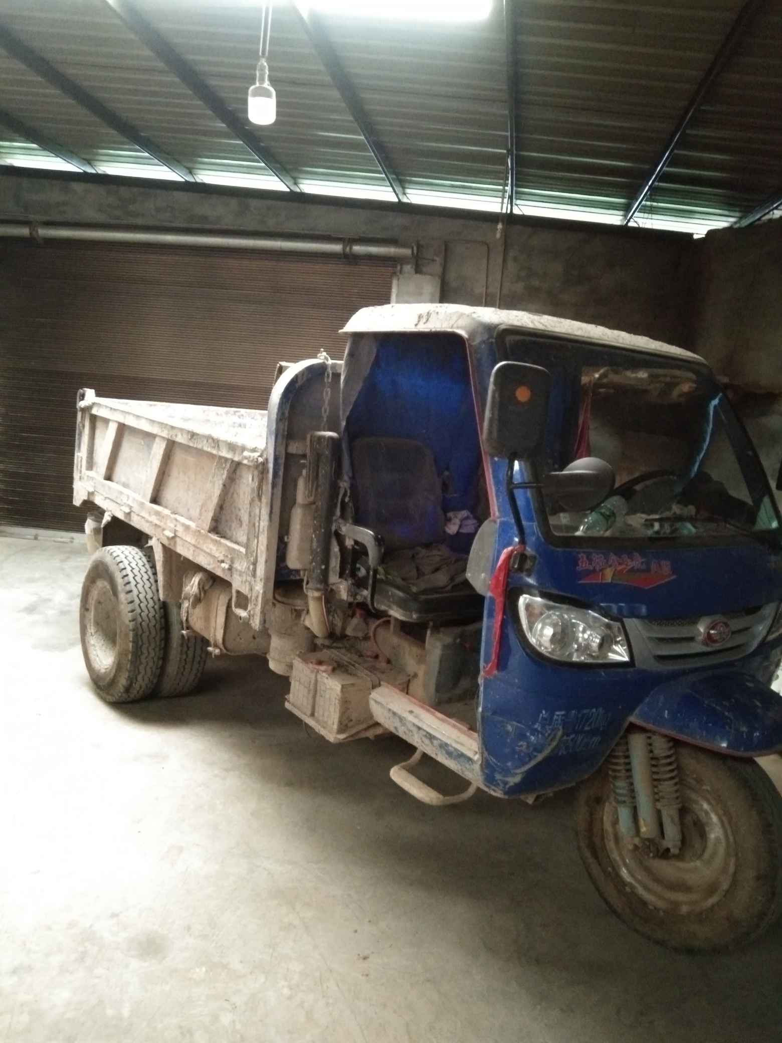 眉山丹棱县伍征三轮车拉混泥土,拉泥巴,拉建渣,车箱1.5x2