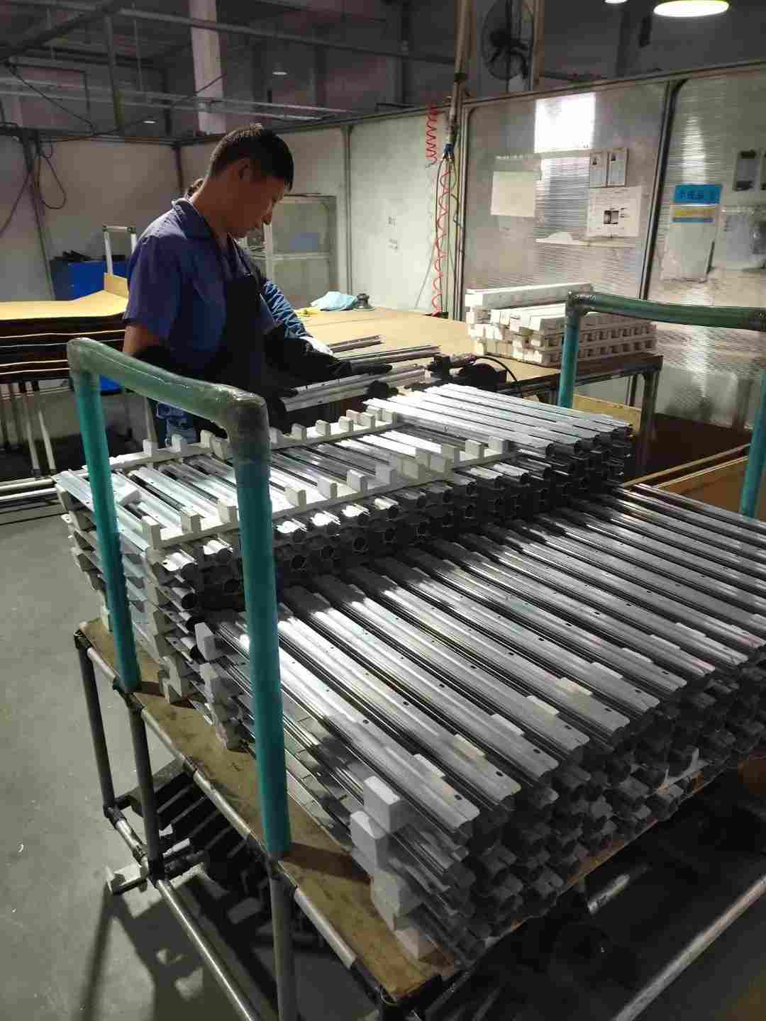 项目描述  汽配厂/配件厂/电器厂  西张铝合金公司车配件 西张铝合金