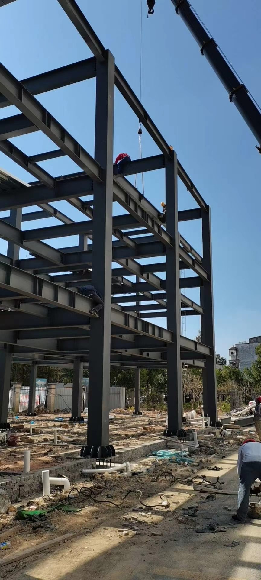 台州路桥区招收钢结构安装熟练工数名,会电焊,气割,能吃苦耐劳-鱼泡网