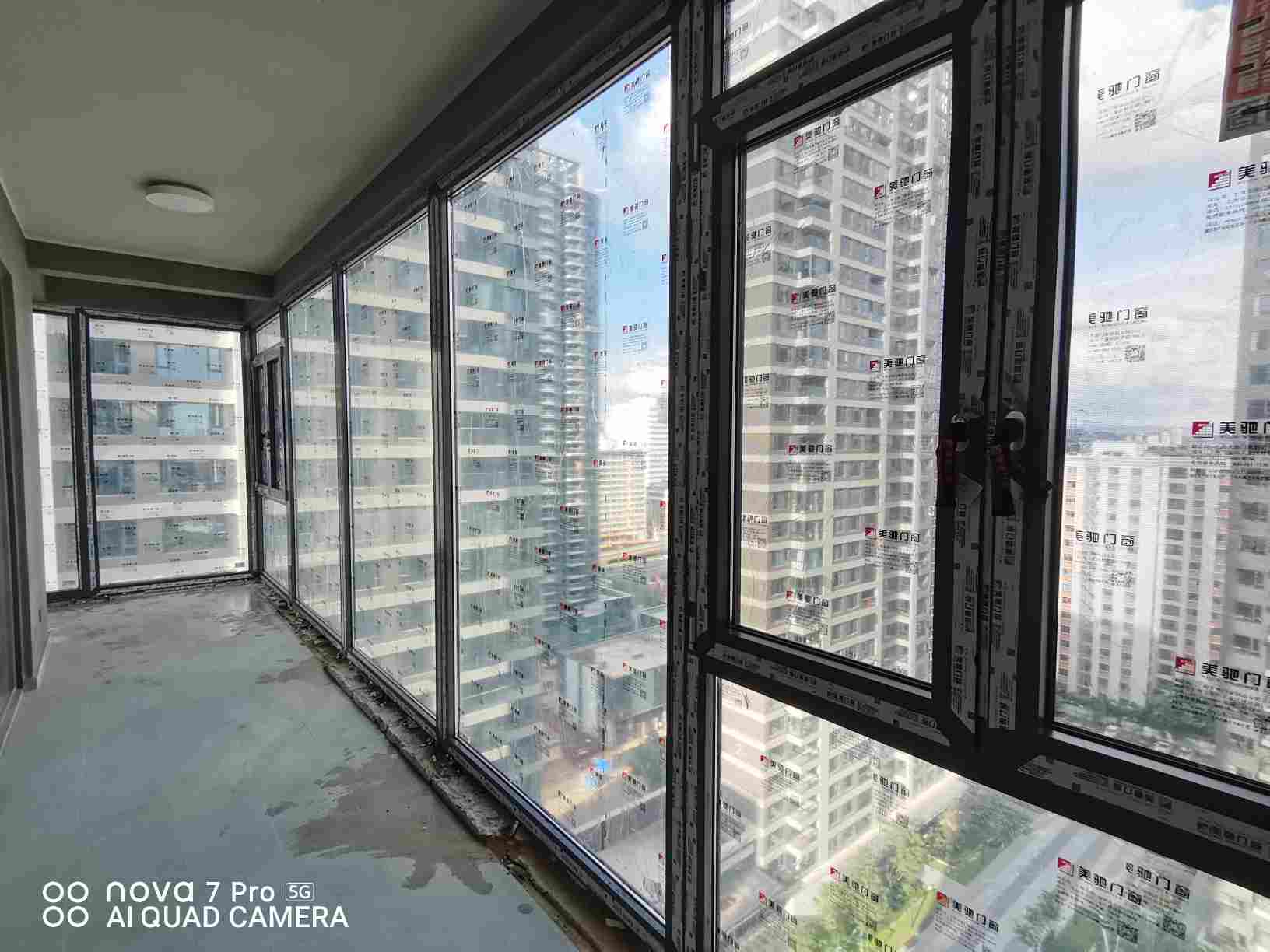 项目描述  幕墙工/玻璃/门窗/干挂理石  招门窗安装学徒工,电话