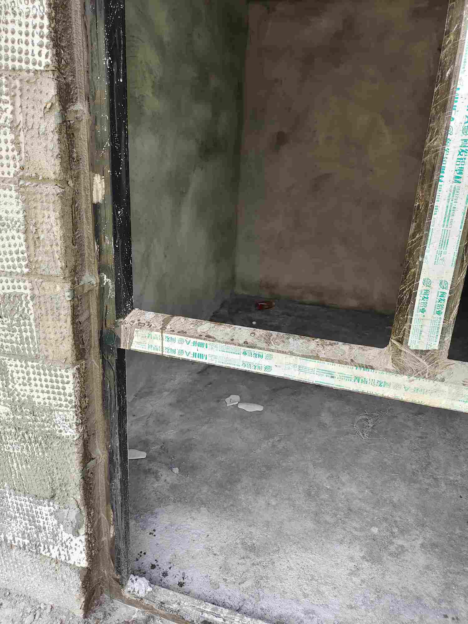 佛山顺德区招门窗塞缝学徒工1人一天240包吃包住一天