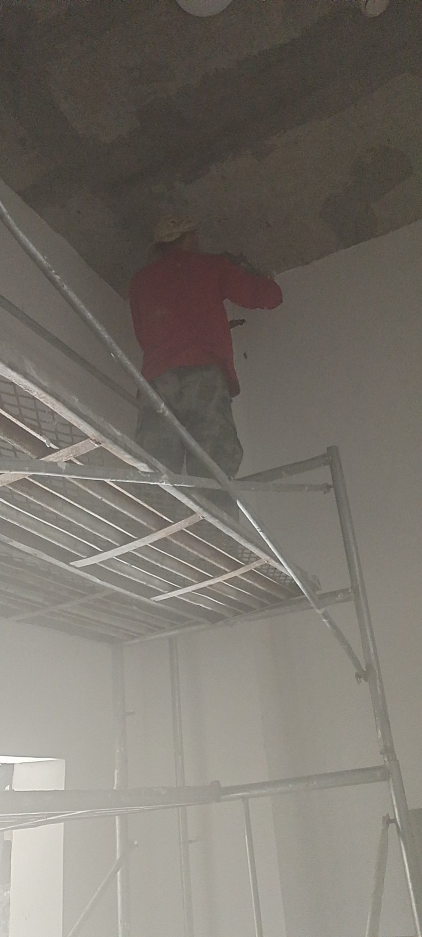 晋城城区晋城现招刮大白工人,工作内容:刮大白,刮仿瓷,刮水泥