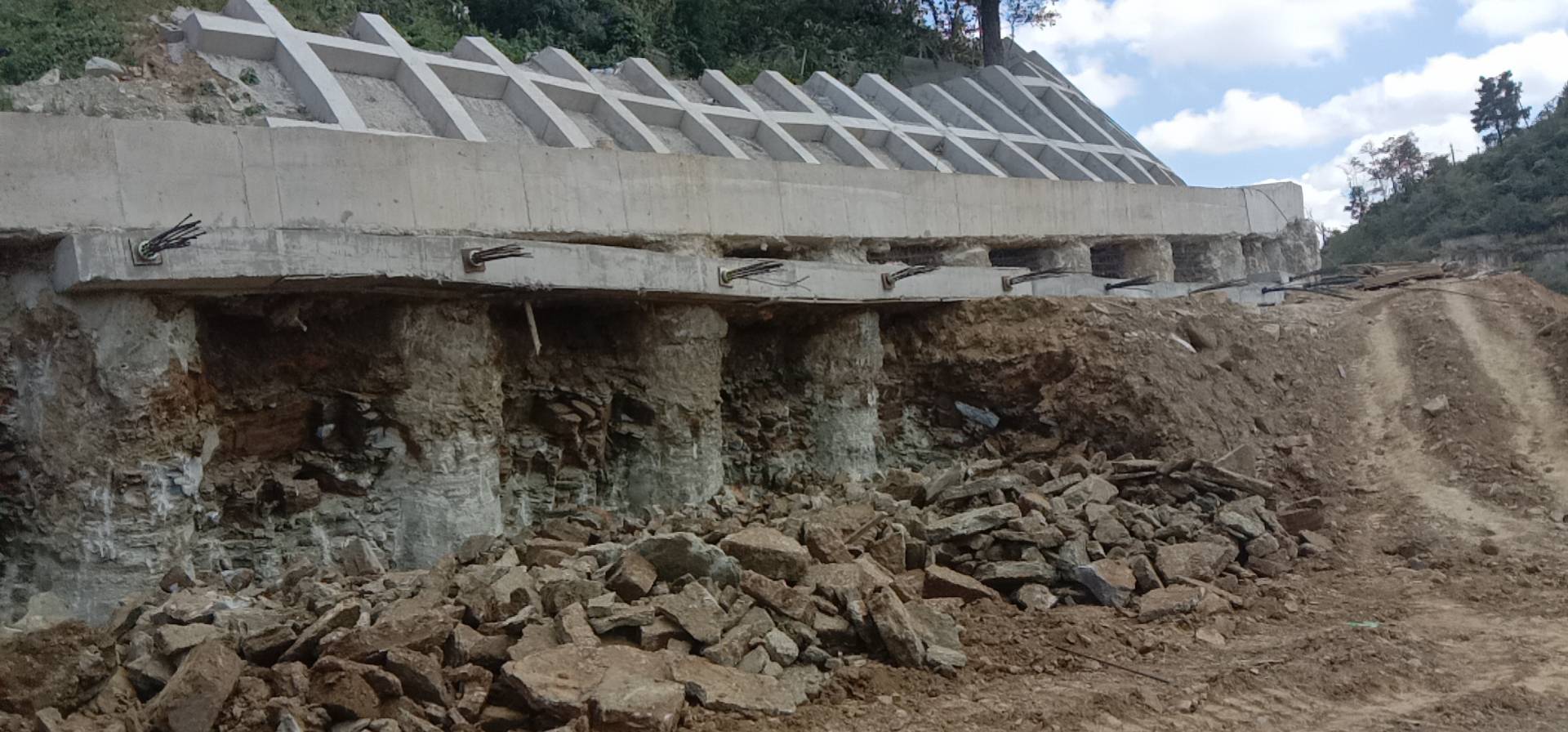 贵阳南明区找做框格梁班组