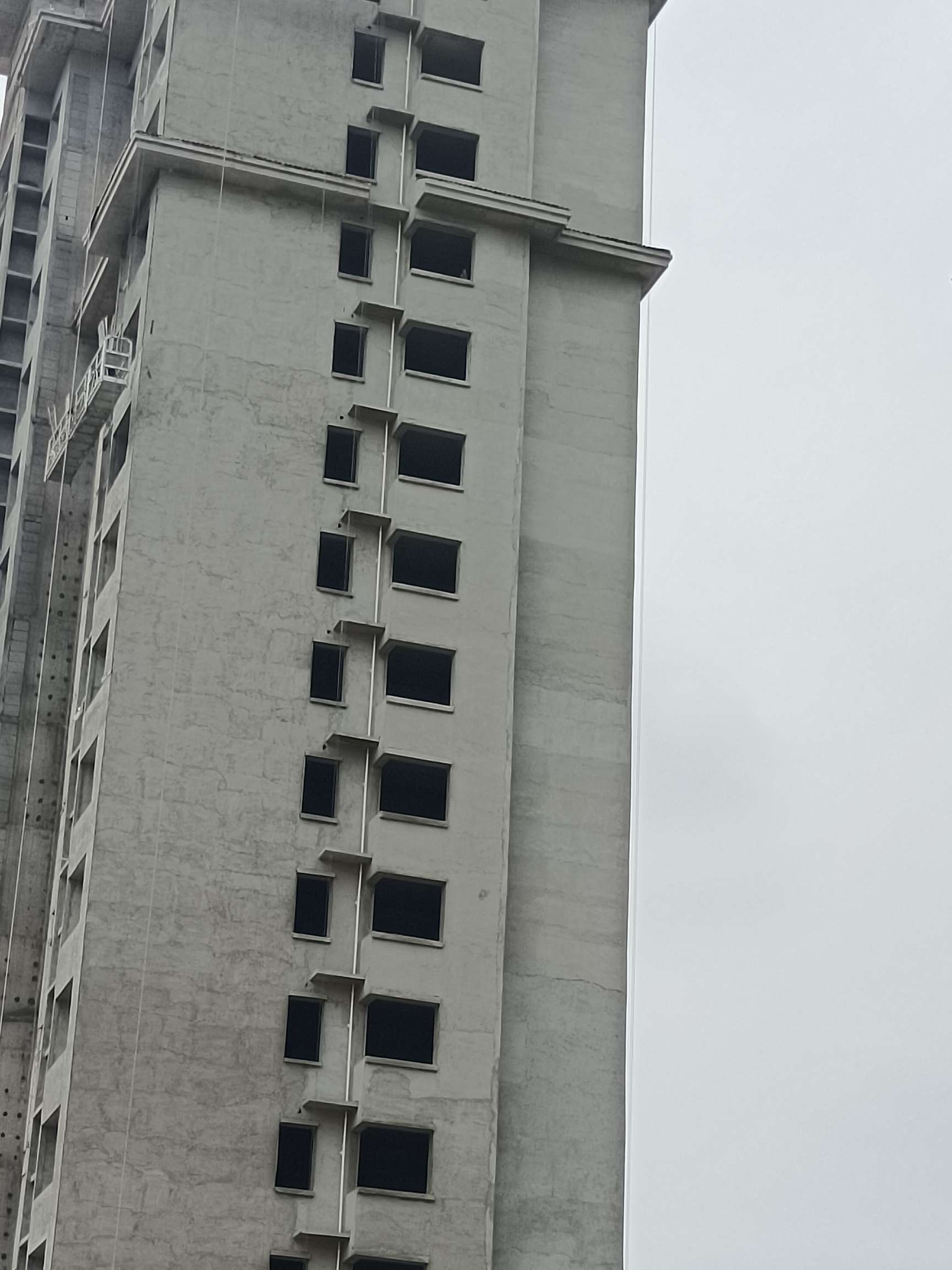 信阳潢川县招外墙批灰工10名,工资350,人走账清,打电话问